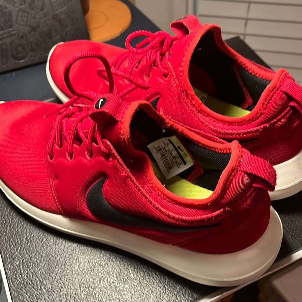 Red Nike Roshe 2 size 10